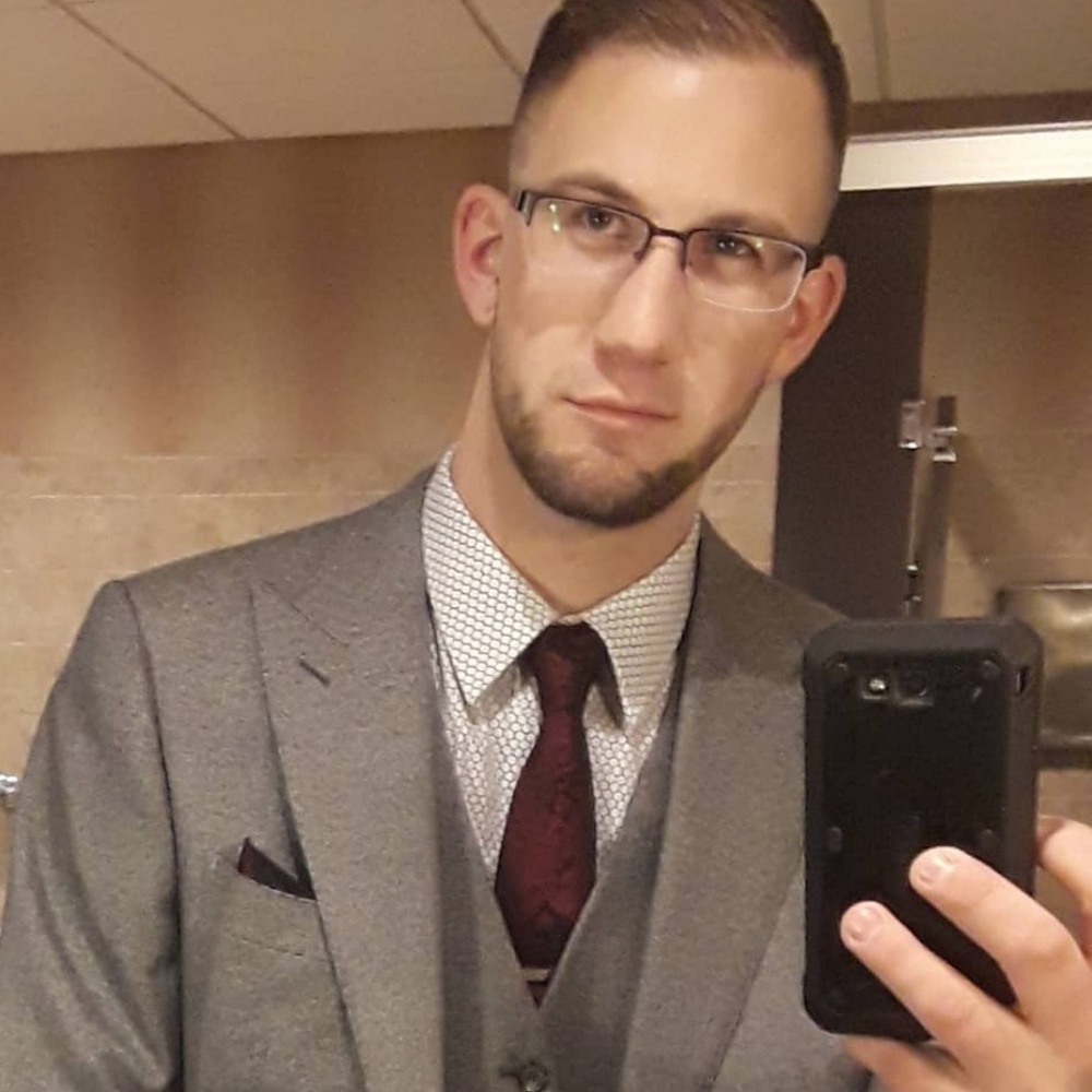 Meet your Posher, Alex